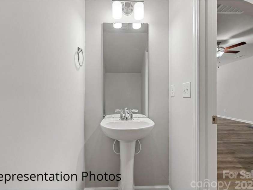 2021 McDonald Drive, Charlotte, NC 28216.  MLS# CAR4228402, YatesRealty ID 8253. 