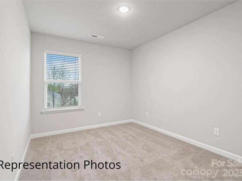 2021 McDonald Drive, Charlotte, NC 28216.  MLS# CAR4228402, YatesRealty ID 8253. 