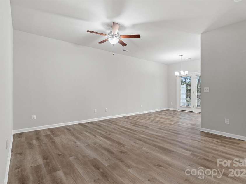 2021 McDonald Drive, Charlotte, NC 28216.  MLS# CAR4228402, YatesRealty ID 8253. 