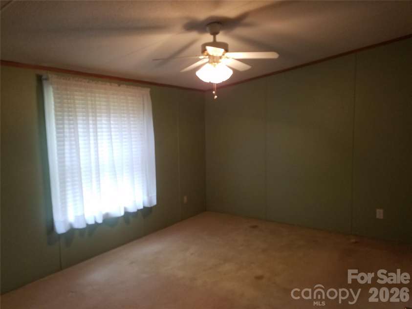 323 4th Street, Waynesville, NC 28786.  MLS# CAR4361732, YatesRealty ID 8253. 