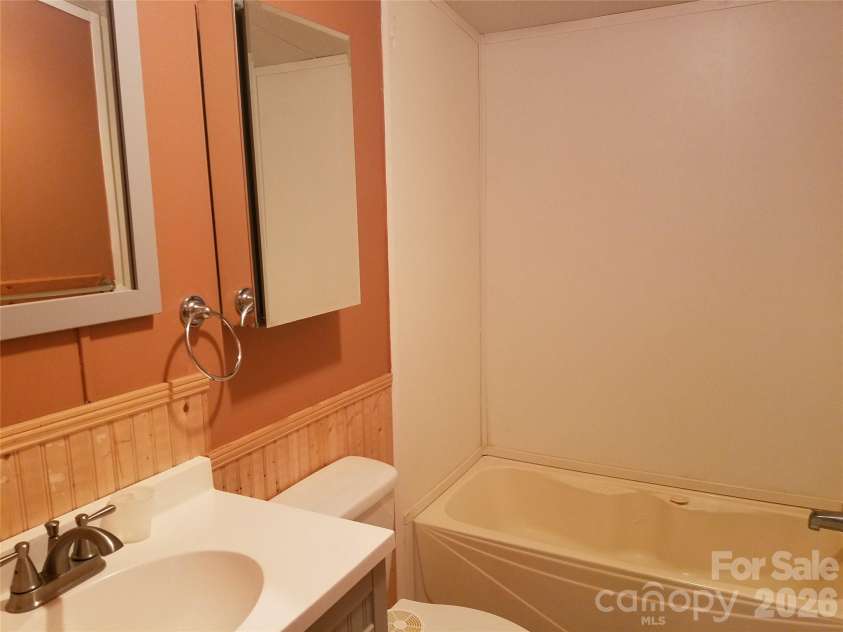 323 4th Street, Waynesville, NC 28786.  MLS# CAR4361732, YatesRealty ID 8253. 