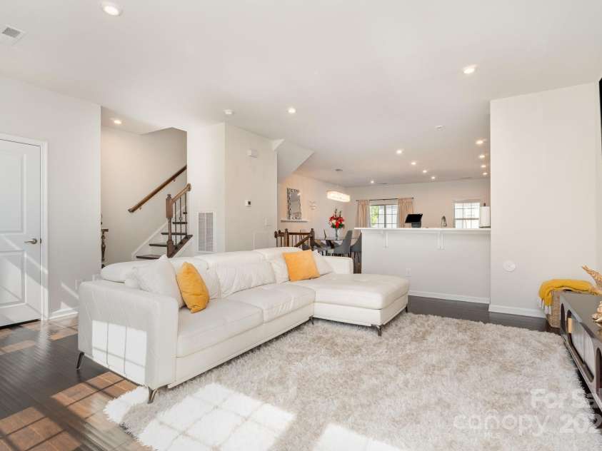 3718 Speer Boulevard, Charlotte, NC 28217.  MLS# CAR4240586, YatesRealty ID 8254. 