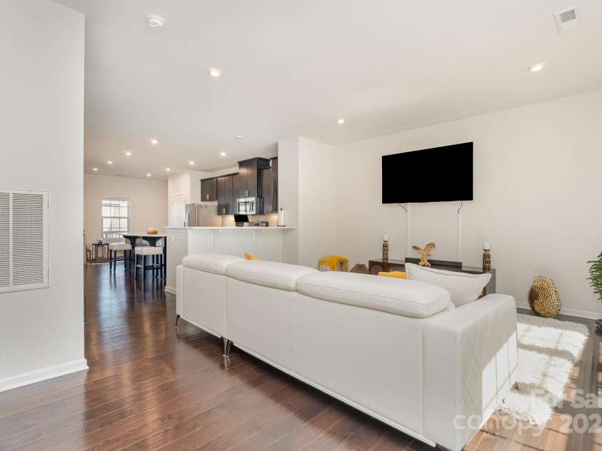 3718 Speer Boulevard, Charlotte, NC 28217.  MLS# CAR4240586, YatesRealty ID 8254. 