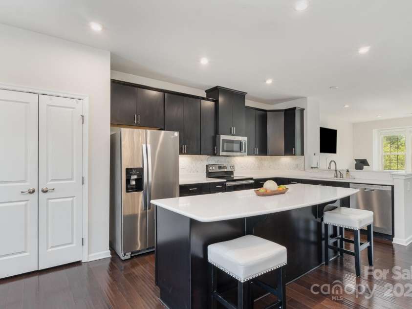 3718 Speer Boulevard, Charlotte, NC 28217.  MLS# CAR4240586, YatesRealty ID 8254. 