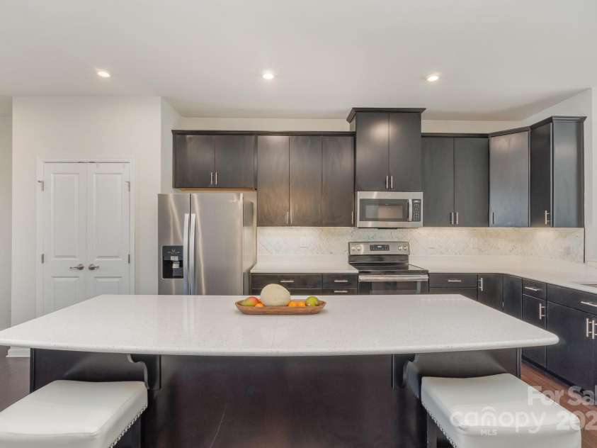 3718 Speer Boulevard, Charlotte, NC 28217.  MLS# CAR4240586, YatesRealty ID 8254. 