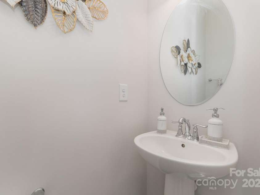 3718 Speer Boulevard, Charlotte, NC 28217.  MLS# CAR4240586, YatesRealty ID 8254. 