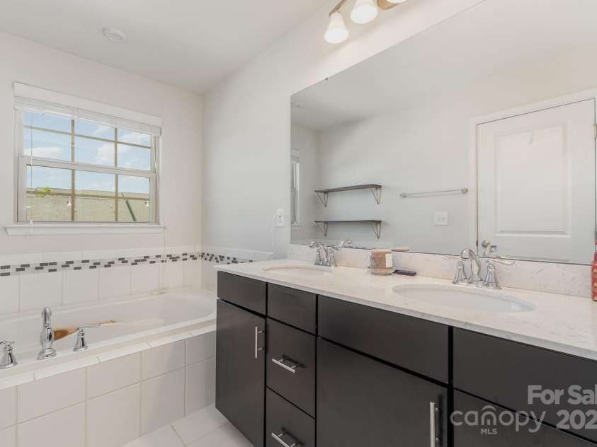 3718 Speer Boulevard, Charlotte, NC 28217.  MLS# CAR4240586, YatesRealty ID 8254. 