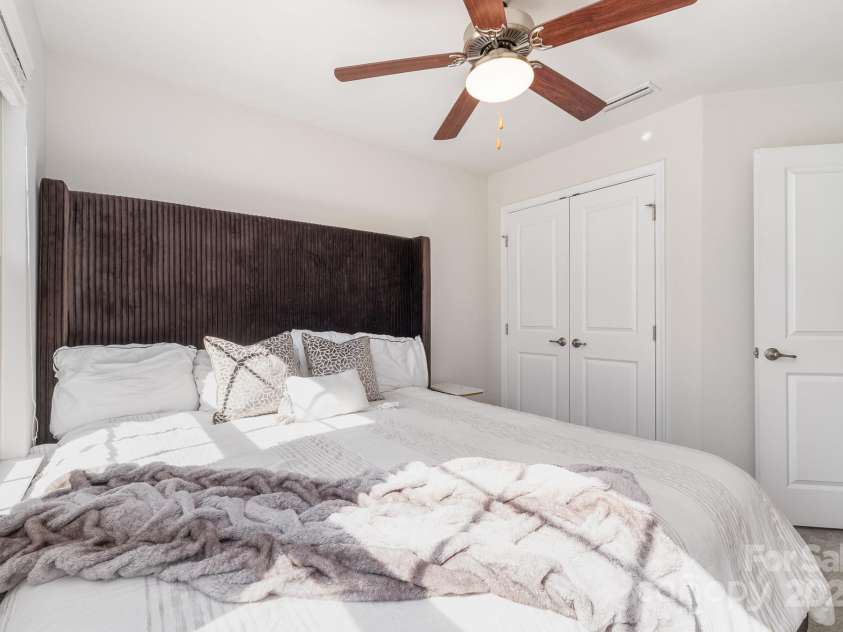 3718 Speer Boulevard, Charlotte, NC 28217.  MLS# CAR4240586, YatesRealty ID 8254. 