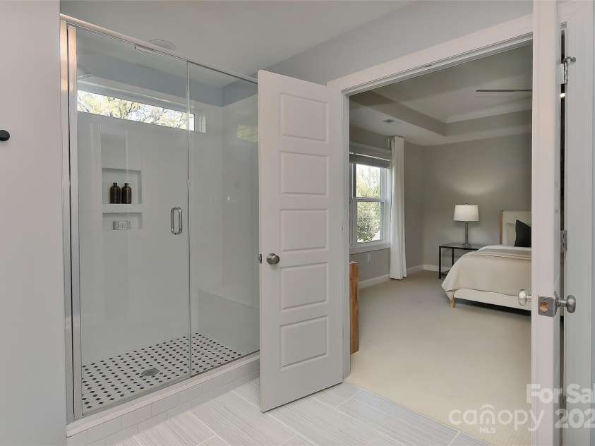 4703 Sagewood Park Road, Matthews, NC 28105.  MLS# CAR4238983, YatesRealty ID 8255. 