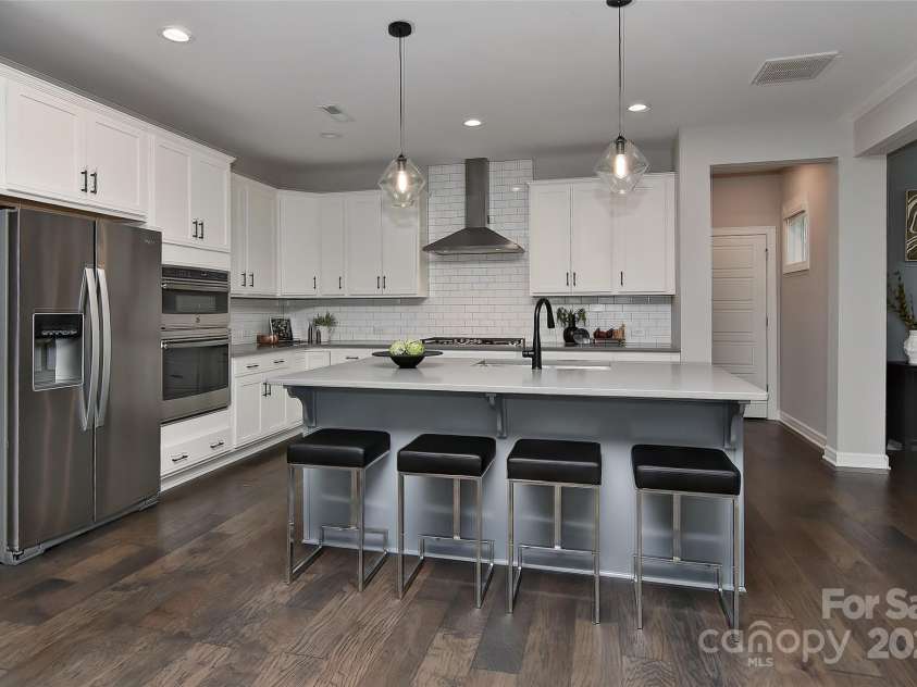 4703 Sagewood Park Road, Matthews, NC 28105.  MLS# CAR4238983, YatesRealty ID 8255. 