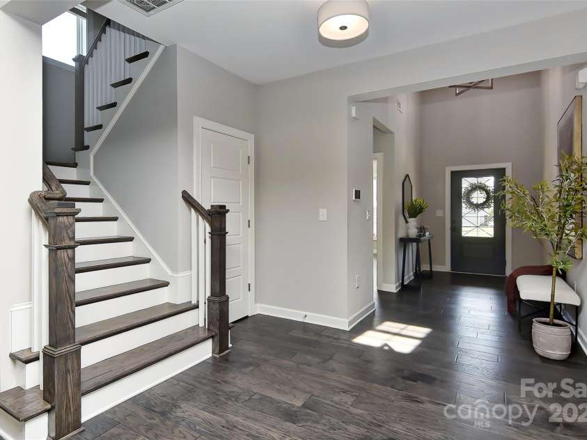 4703 Sagewood Park Road, Matthews, NC 28105.  MLS# CAR4238983, YatesRealty ID 8255. 