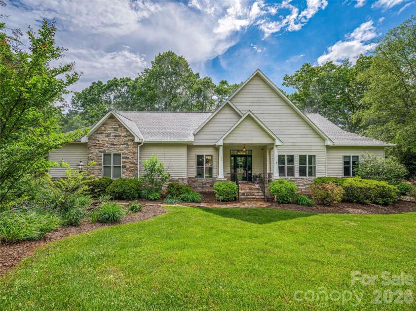 138 Bridlewood Trail, Mills River, NC 28759.  MLS# CAR4258738, YatesRealty ID 8256. 
