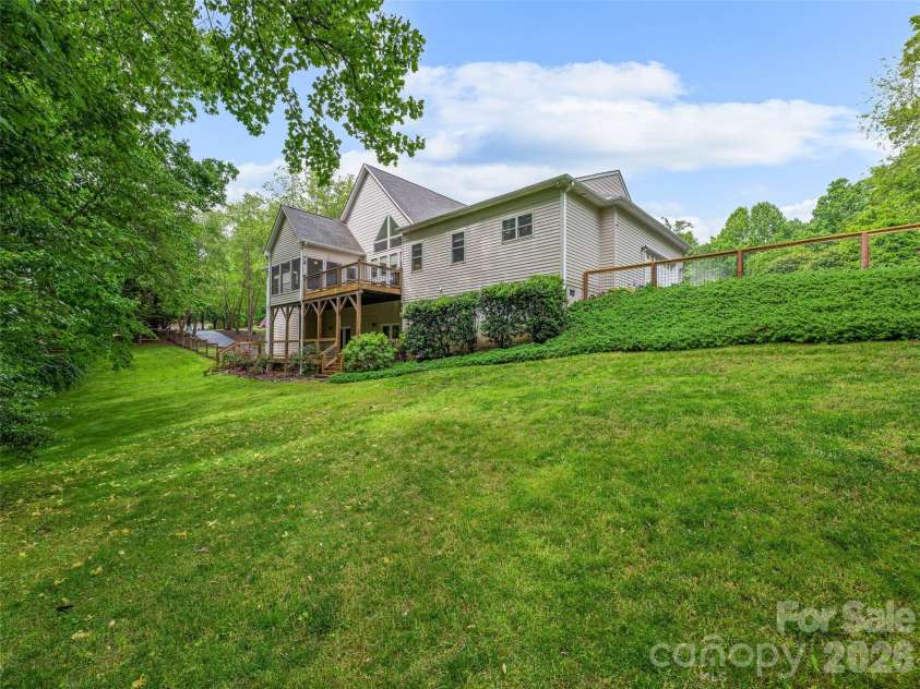 138 Bridlewood Trail, Mills River, NC 28759.  MLS# CAR4258738, YatesRealty ID 8256. 