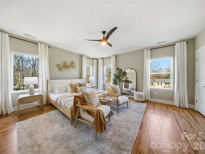 1602 Julia Maulden Place, Charlotte, NC 28206.  MLS# CAR4356693, YatesRealty ID 8256. Primary Bedroom
