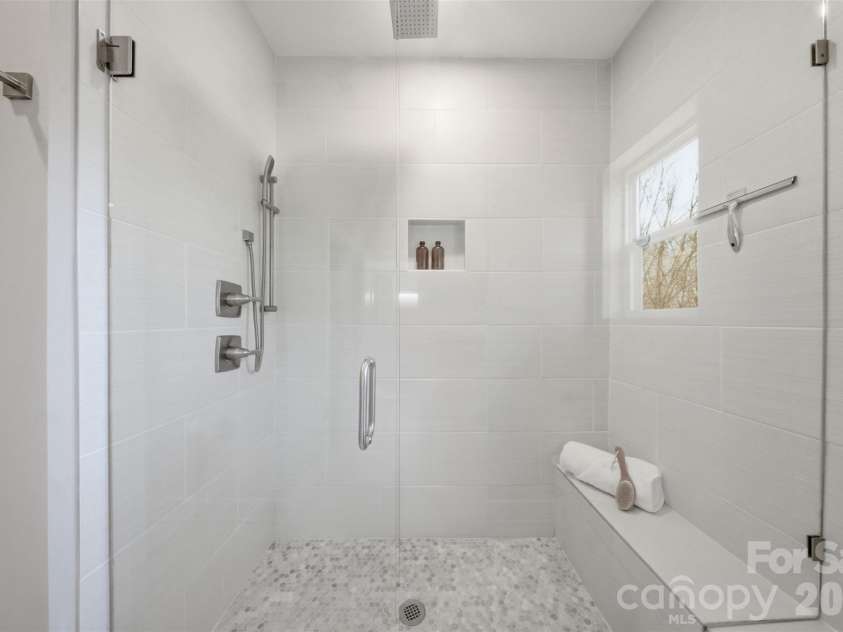 1602 Julia Maulden Place, Charlotte, NC 28206.  MLS# CAR4356693, YatesRealty ID 8256. Primary ensuite bathroom shower