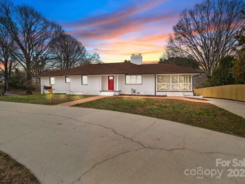 1601 Mooresville Road, Salisbury, NC 28147.  MLS# CAR4232058, YatesRealty ID 8257. 