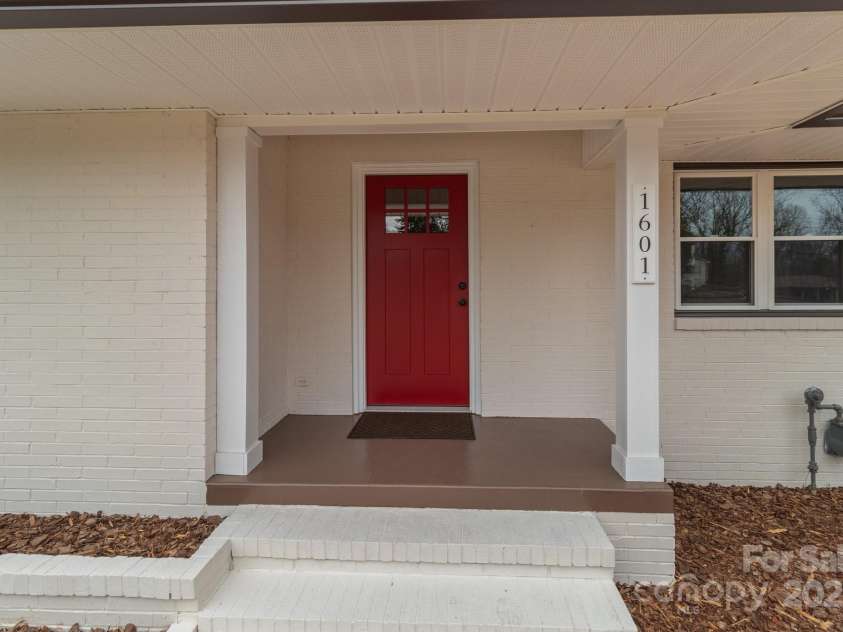 1601 Mooresville Road, Salisbury, NC 28147.  MLS# CAR4232058, YatesRealty ID 8257. 