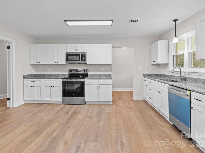 1601 Mooresville Road, Salisbury, NC 28147.  MLS# CAR4232058, YatesRealty ID 8257. 