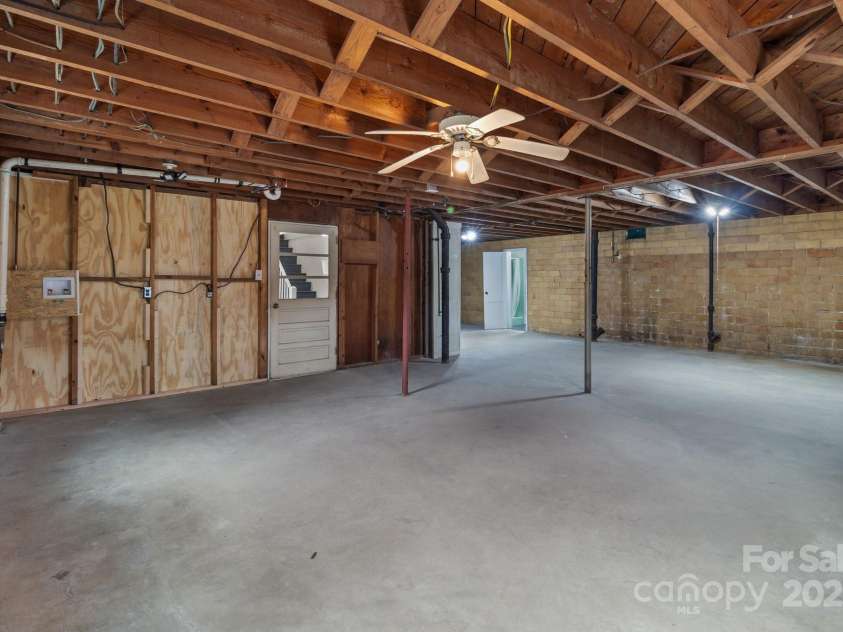 1601 Mooresville Road, Salisbury, NC 28147.  MLS# CAR4232058, YatesRealty ID 8257. 