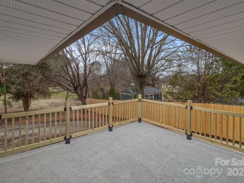 1601 Mooresville Road, Salisbury, NC 28147.  MLS# CAR4232058, YatesRealty ID 8257. 