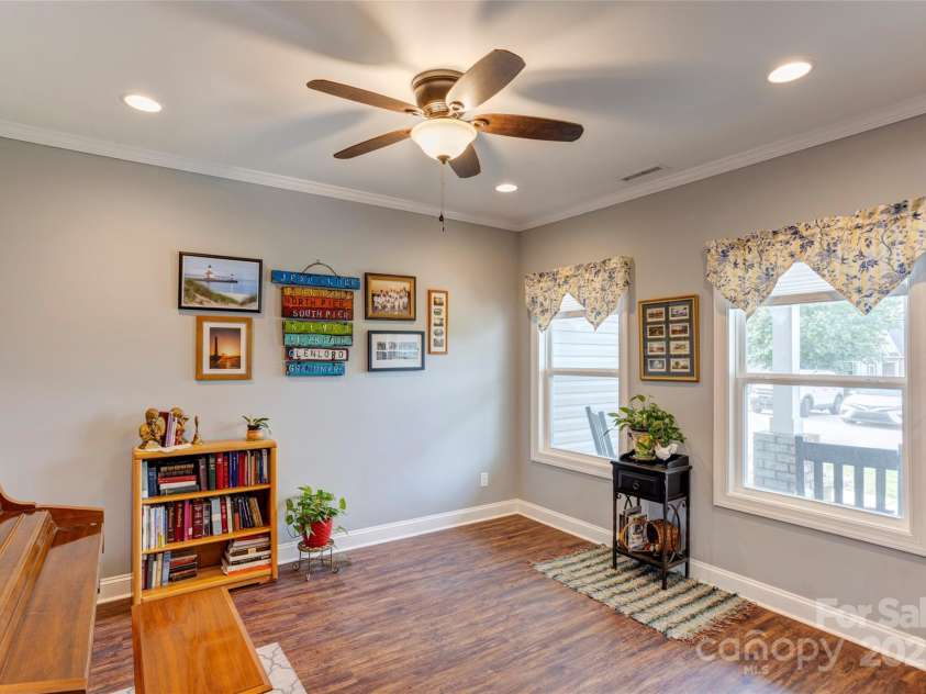 604 Airport Road, Kannapolis, NC 28081.  MLS# CAR4249885, YatesRealty ID 8258. 