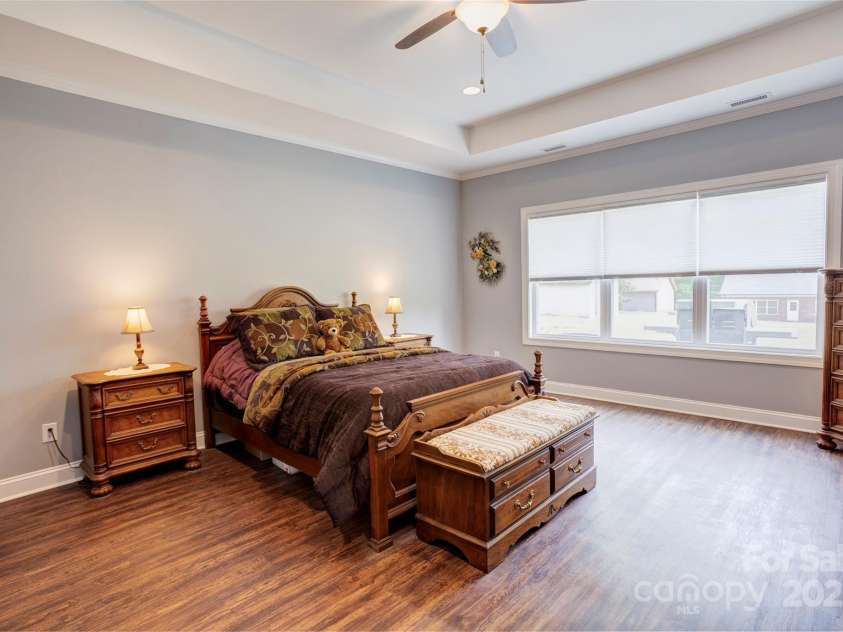 604 Airport Road, Kannapolis, NC 28081.  MLS# CAR4249885, YatesRealty ID 8258. 