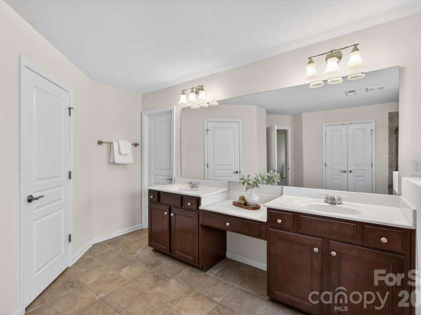 17515 Campbell Hall Court, Charlotte, NC 28277.  MLS# CAR4353600, YatesRealty ID 8259. 