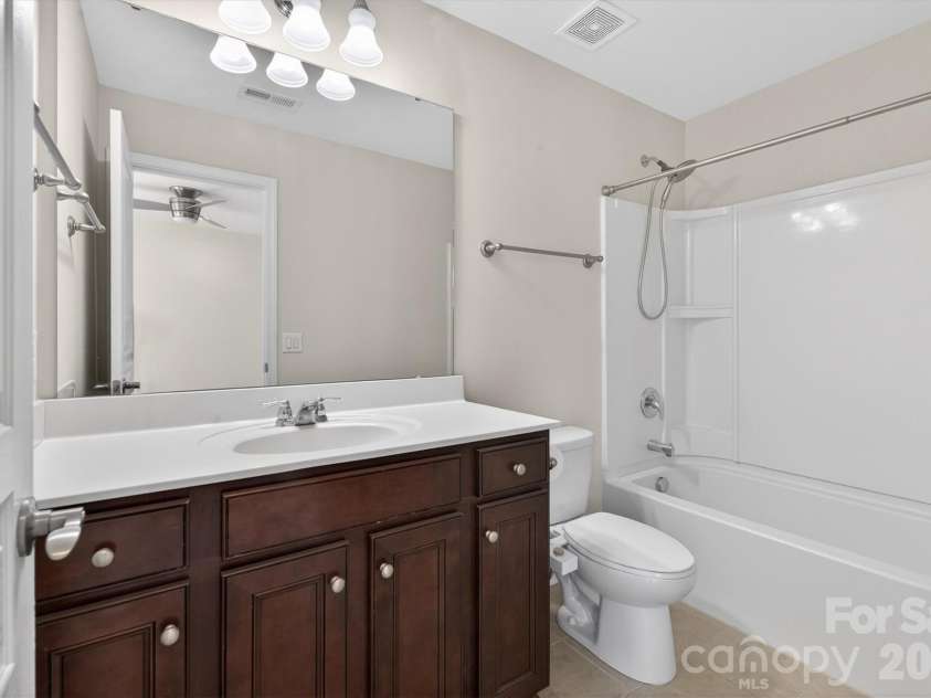 17515 Campbell Hall Court, Charlotte, NC 28277.  MLS# CAR4353600, YatesRealty ID 8259. 