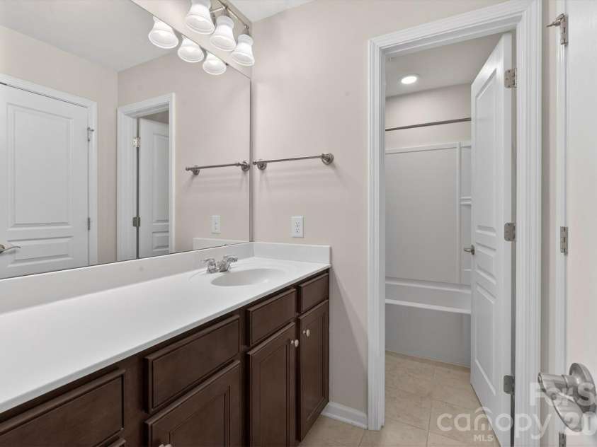 17515 Campbell Hall Court, Charlotte, NC 28277.  MLS# CAR4353600, YatesRealty ID 8259. 