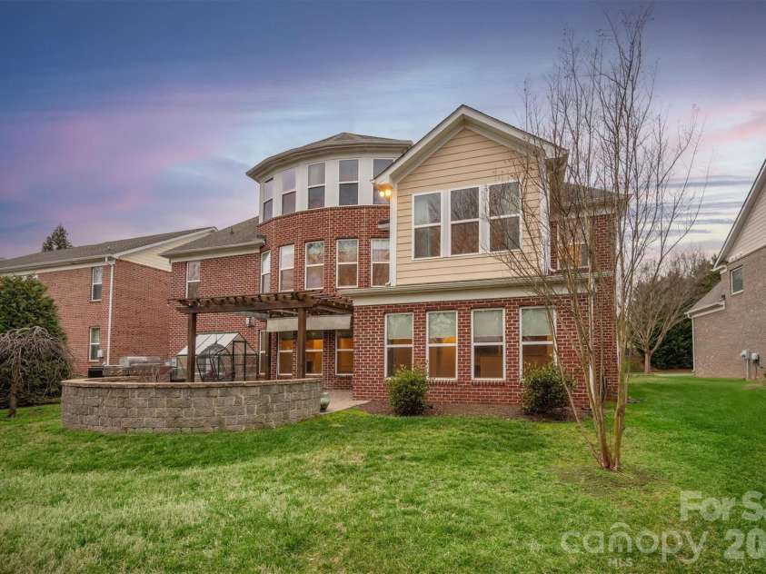 17515 Campbell Hall Court, Charlotte, NC 28277.  MLS# CAR4353600, YatesRealty ID 8259. 