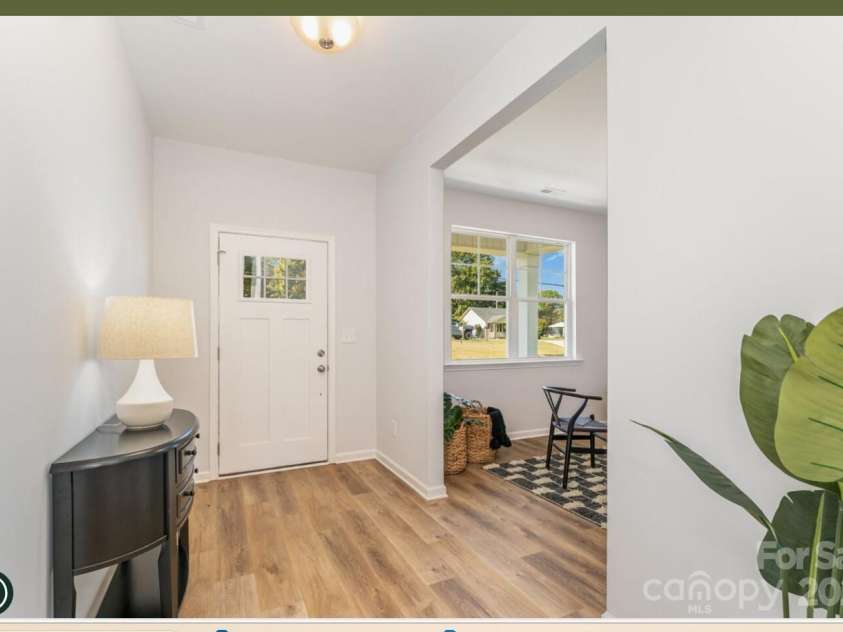 4046 Jenison Valley Court, Charlotte, NC 28214.  MLS# CAR4233986, YatesRealty ID 8260. 