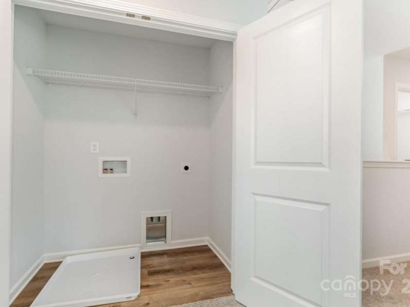 4046 Jenison Valley Court, Charlotte, NC 28214.  MLS# CAR4233986, YatesRealty ID 8260. 