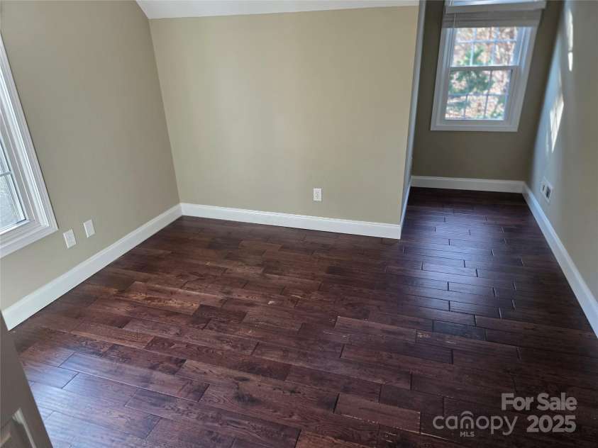 12 White Squirrel Lane, Hendersonville, NC 28739.  MLS# CAR4328399, YatesRealty ID 8261. #3 BR