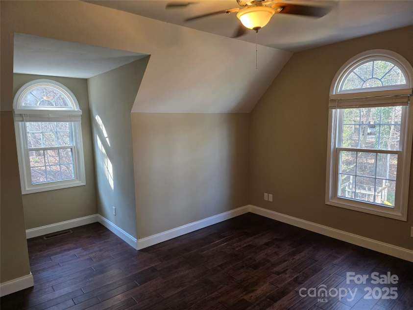 12 White Squirrel Lane, Hendersonville, NC 28739.  MLS# CAR4328399, YatesRealty ID 8261. BR # 2 Windows