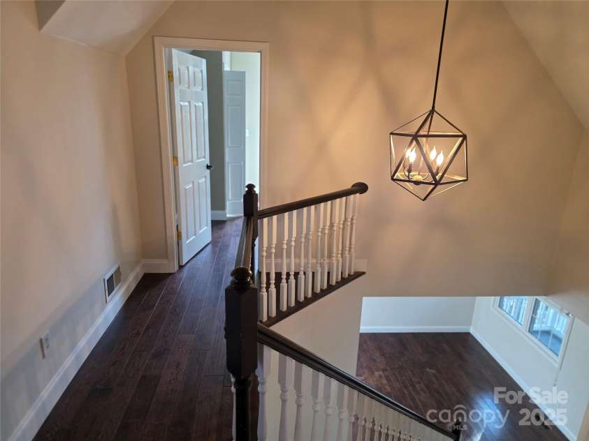 12 White Squirrel Lane, Hendersonville, NC 28739.  MLS# CAR4328399, YatesRealty ID 8261. Upstairs Hall