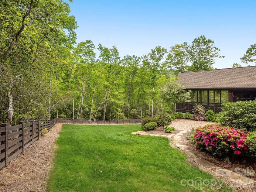 1455 Flint Rock Trail, Arden, NC 28704.  MLS# CAR4238887, YatesRealty ID 8262. 