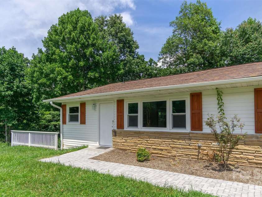 468 Deer Park Lake Road, Spruce Pine, NC 28777.  MLS# CAR4068097, YatesRealty ID 8263. Front of house- unit 2