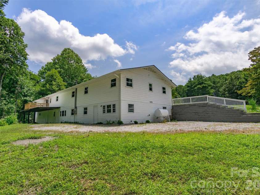 468 Deer Park Lake Road, Spruce Pine, NC 28777.  MLS# CAR4068097, YatesRealty ID 8263. Lower level view