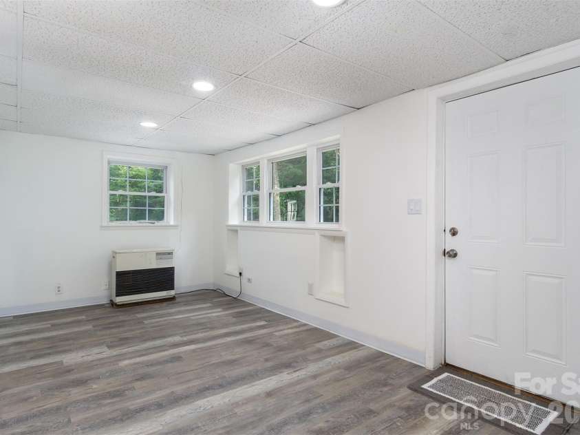 468 Deer Park Lake Road, Spruce Pine, NC 28777.  MLS# CAR4068097, YatesRealty ID 8263. Unit 3