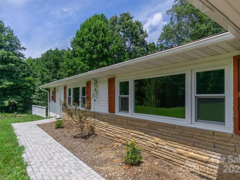 468 Deer Park Lake Road, Spruce Pine, NC 28777.  MLS# CAR4068097, YatesRealty ID 8263. Walkway to Unit 2