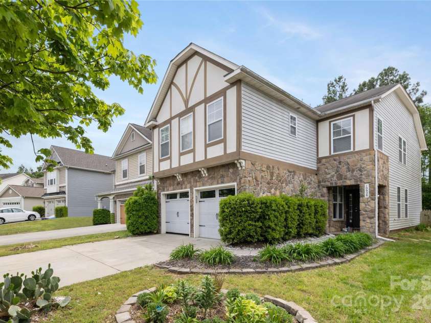 10928 Greenhead View Road, Charlotte, NC 28262.  MLS# CAR4251018, YatesRealty ID 8264. 