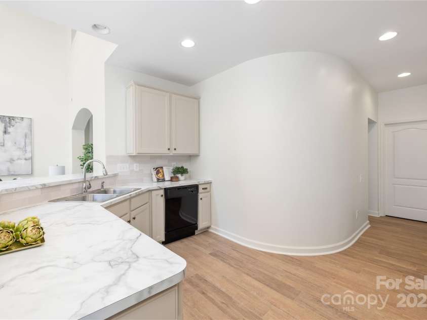 10928 Greenhead View Road, Charlotte, NC 28262.  MLS# CAR4251018, YatesRealty ID 8264. 