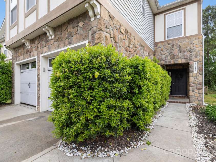 10928 Greenhead View Road, Charlotte, NC 28262.  MLS# CAR4251018, YatesRealty ID 8264. 
