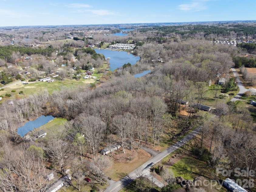 6562 Emerald Isle Drive, Sherrills Ford, NC 28673.  MLS# CAR4356116, YatesRealty ID 8264. 