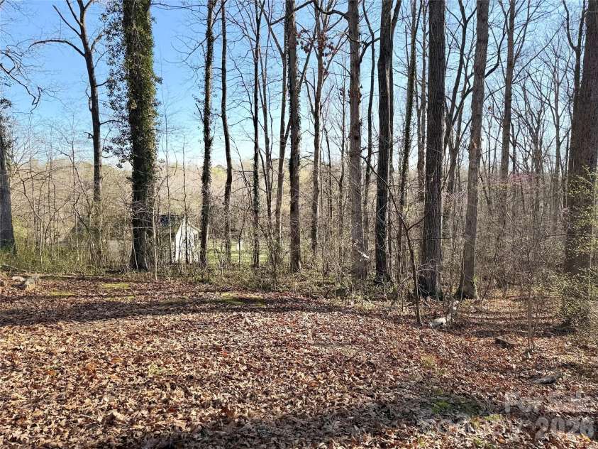 6562 Emerald Isle Drive, Sherrills Ford, NC 28673.  MLS# CAR4356116, YatesRealty ID 8264. 