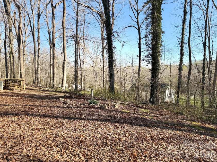 6562 Emerald Isle Drive, Sherrills Ford, NC 28673.  MLS# CAR4356116, YatesRealty ID 8264. 