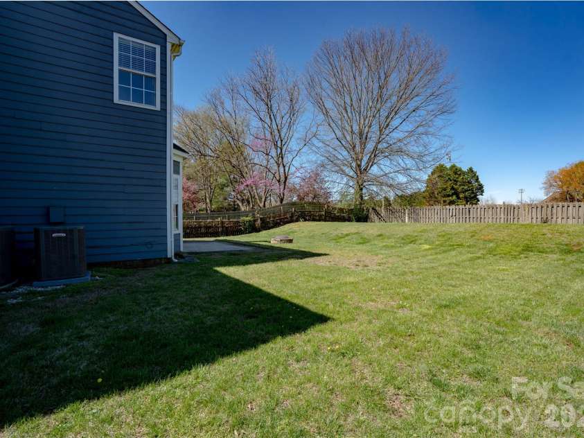 13505 Walkers Creek Drive, Charlotte, NC 28273.  MLS# CAR4359197, YatesRealty ID 8265. 