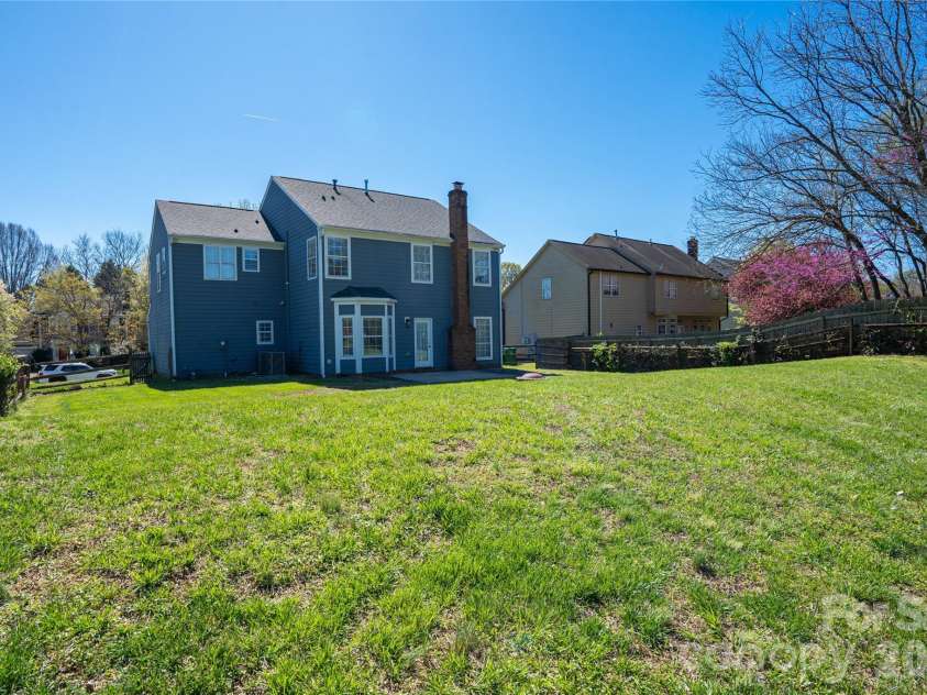 13505 Walkers Creek Drive, Charlotte, NC 28273.  MLS# CAR4359197, YatesRealty ID 8265. 