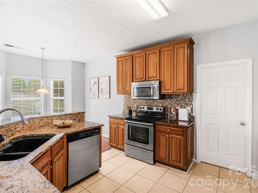 13505 Walkers Creek Drive, Charlotte, NC 28273.  MLS# CAR4359197, YatesRealty ID 8265. 