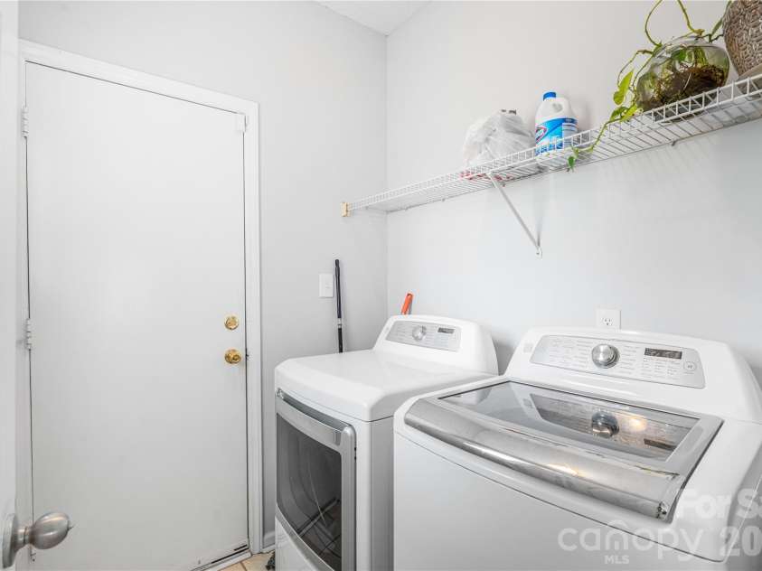 13505 Walkers Creek Drive, Charlotte, NC 28273.  MLS# CAR4359197, YatesRealty ID 8265. 